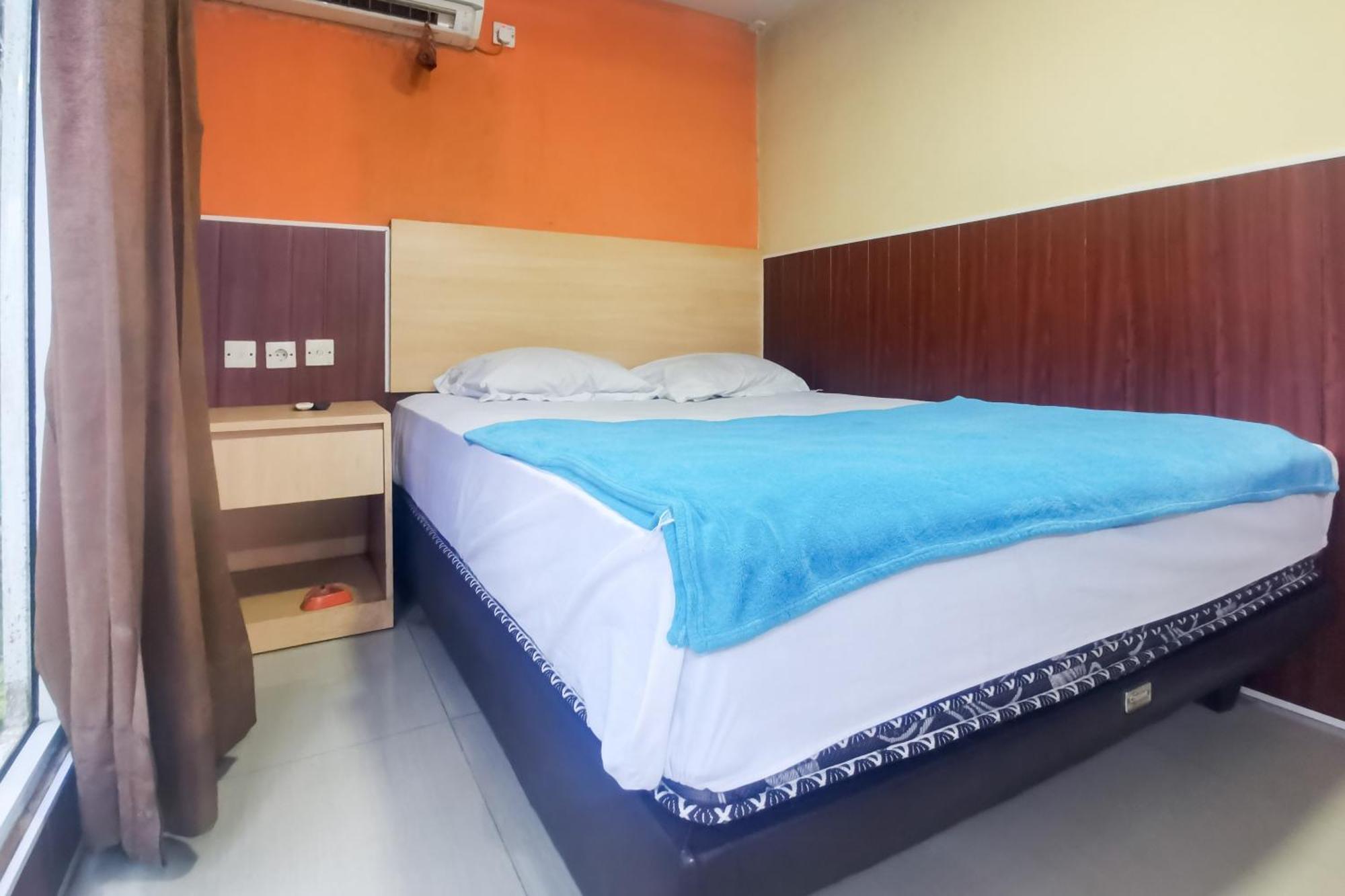 Hotel Container Inn Mitra Reddoorz Gadok Exteriér fotografie