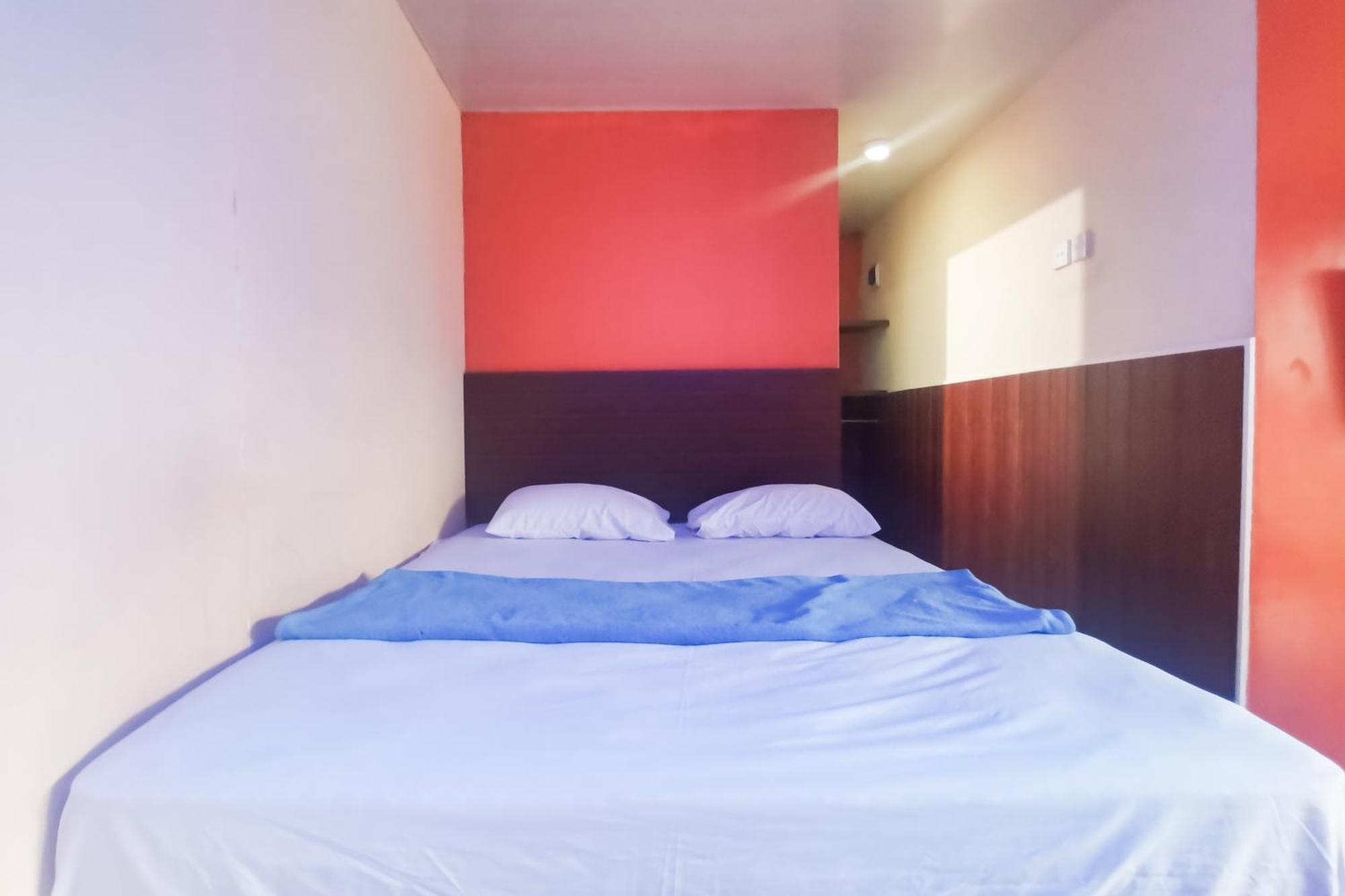 Hotel Container Inn Mitra Reddoorz Gadok Exteriér fotografie