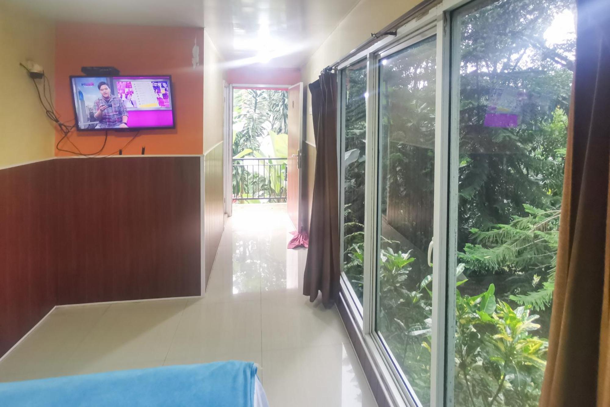 Hotel Container Inn Mitra Reddoorz Gadok Exteriér fotografie